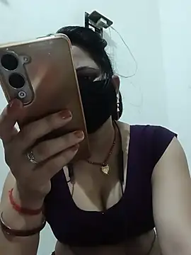 Snapshot of Karishma_bhabi3 chatting on 2, 7, 2026 Karishma bhabi3 online show from 2, 7, 2026
