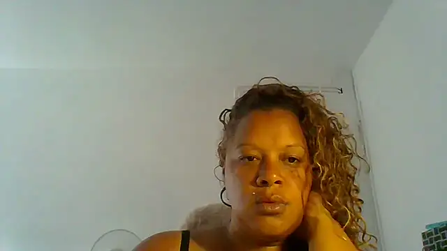 Snapshot of DOMINATRICESANDRA chatting on 1, 6, 2026 DOMINATRICESANDRA online show from 1, 6, 2026