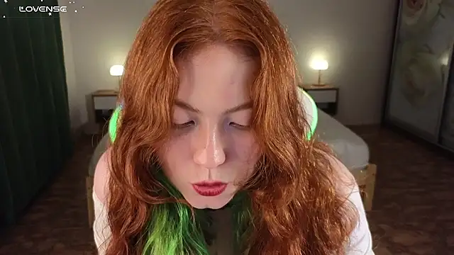 Snapshot of YourGingerCute chatting on 18, 7, 2026 YourGingerCute online show from 18, 7, 2026