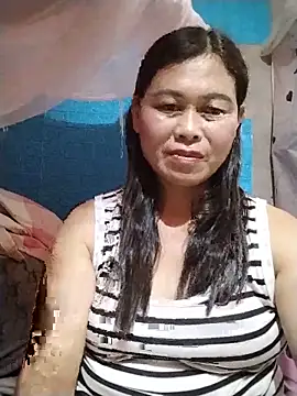 Snapshot of -Hatybi- chatting on 4, 6, 2026 -Hatybi- online show from 4, 6, 2026