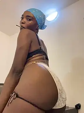 Snapshot of Honeybeespecial chatting on 8, 7, 2026 Honeybeespecial online show from 8, 7, 2026