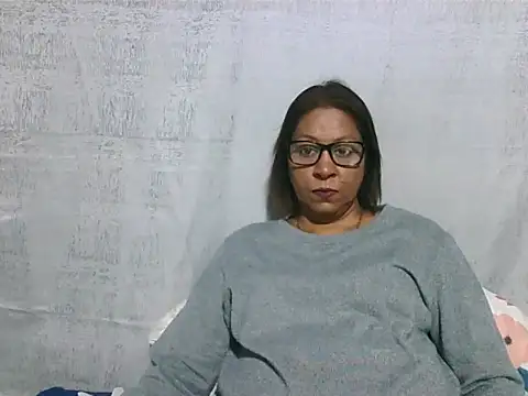 IndianSexyMilf69 online show from 4, 6, 2026