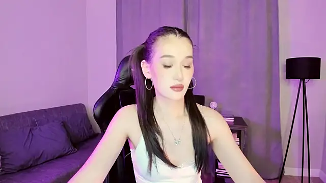 lilly mighty online show from 29, 6, 2026