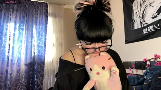 Snapshot of HolyCute chatting on 21, 7, 2026 HolyCute online show from 21, 7, 2026
