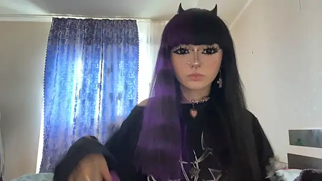 Snapshot of HolyCute chatting on 30, 6, 2026 HolyCute online show from 30, 6, 2026