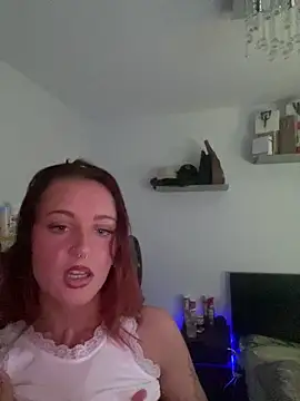 Snapshot of PoisonIvy_x chatting on 2, 6, 2026 PoisonIvy x online show from 2, 6, 2026