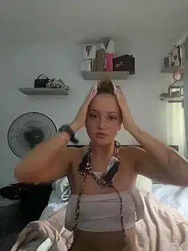 Snapshot of PoisonIvy_x chatting on 24, 6, 2026 PoisonIvy x online show from 24, 6, 2026