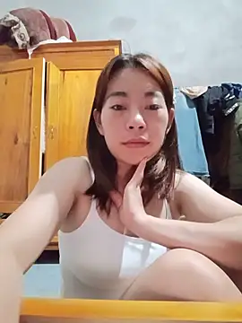 -Trinina- online show from 4, 6, 2026