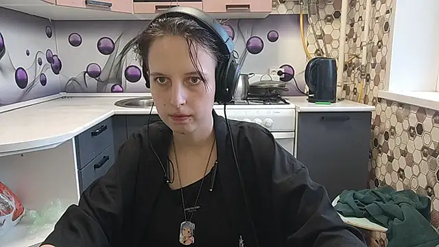 Snapshot of Saranade chatting on 28, 6, 2026 Saranade online show from 28, 6, 2026