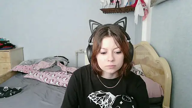 Snapshot of AlessiaViolet chatting on 3, 7, 2026 AlessiaViolet online show from 3, 7, 2026