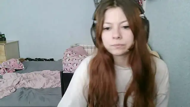 Snapshot of AlessiaViolet chatting on 9, 7, 2026 AlessiaViolet online show from 9, 7, 2026