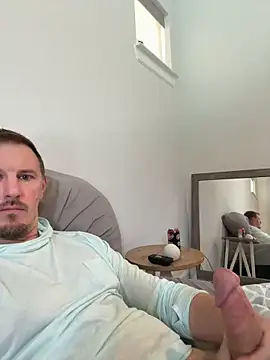 Snapshot of Hardpaul85 chatting on 1, 6, 2026 Hardpaul85 online show from 1, 6, 2026