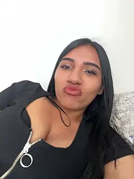 Snapshot of Caro_Mildrey chatting on 3, 6, 2026 Caro Mildrey online show from 3, 6, 2026