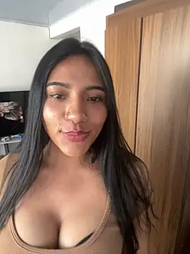 Caro Mildrey online show from 11, 6, 2026
