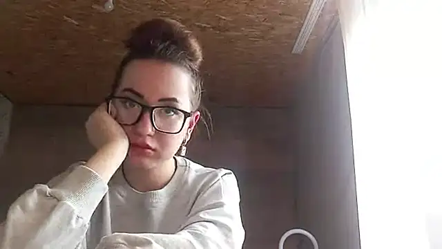 Snapshot of OliviaMoment chatting on 29, 5, 2026 OliviaMoment online show from 29, 5, 2026