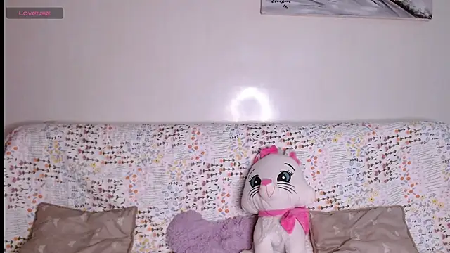 Laila bunny online show from 25, 7, 2026