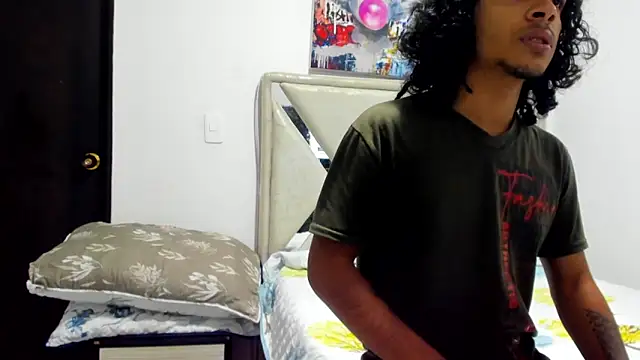 Snapshot of Lucas_cruz1 chatting on 17, 6, 2026 Lucas cruz1 online show from 17, 6, 2026