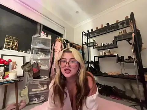 Snapshot of luckygigi chatting on 1, 6, 2026 luckygigi online show from 1, 6, 2026