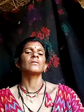 Snapshot of Cut_umang74 chatting on 4, 7, 2026 Cut umang74 online show from 4, 7, 2026