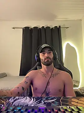Aaron hyuga online show from 4, 6, 2026