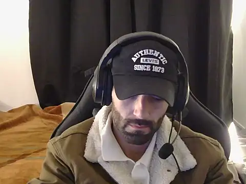 Aaron hyuga online show from 20, 6, 2026