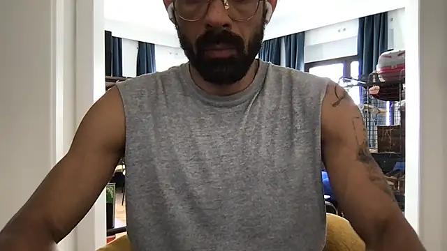 Snapshot of omni_fit chatting on 30, 5, 2026 omni fit online show from 30, 5, 2026