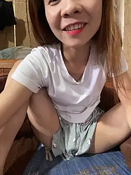 Snapshot of bi_kute9x chatting on 13, 6, 2026 bi kute9x online show from 13, 6, 2026