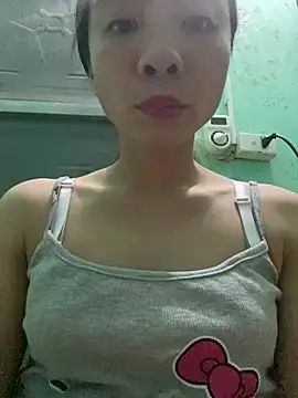 Snapshot of bi_kute9x chatting on 7, 6, 2026 bi kute9x online show from 7, 6, 2026