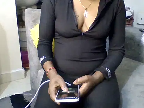 Snapshot of PinkyAvaDoll chatting on 1, 8, 2026 PinkyAvaDoll online show from 1, 8, 2026