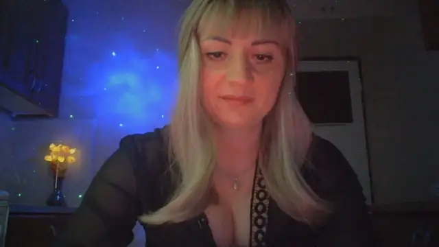 Snapshot of LunaaKiss chatting on 9, 6, 2026 LunaaKiss online show from 9, 6, 2026