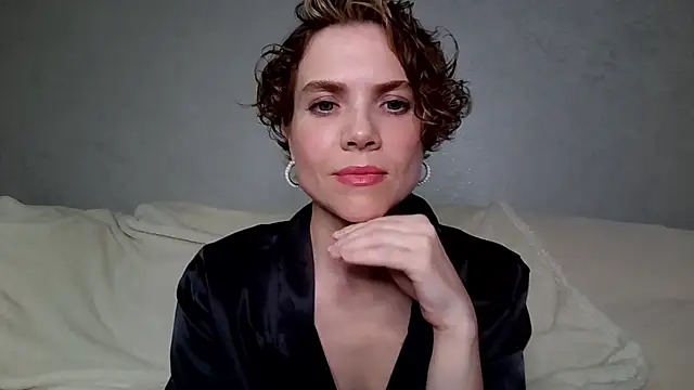 NatalieMoses online show from 19, 6, 2026