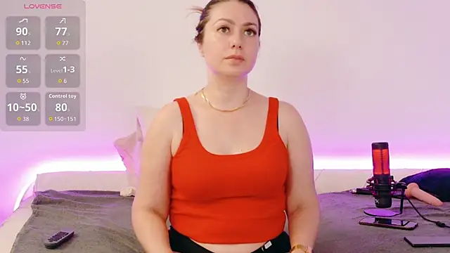 LindaWhite  online show from 11, 6, 2026