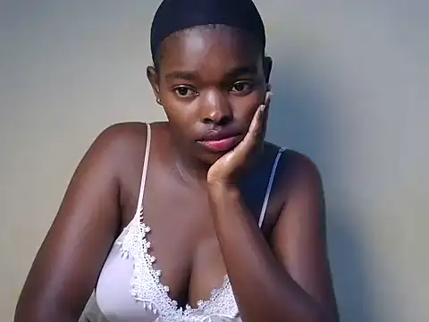 Snapshot of Emmerline_ chatting on 12, 6, 2026 Emmerline online show from 12, 6, 2026