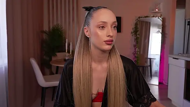 Snapshot of Mila_me chatting on 3, 6, 2026 Mila me online show from 3, 6, 2026