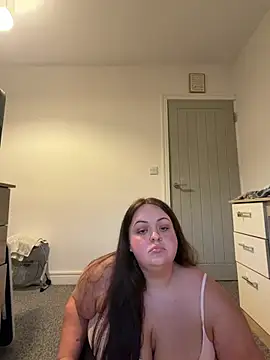 Snapshot of LillyMaexx chatting on 10, 6, 2026 LillyMaexx online show from 10, 6, 2026