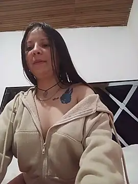 DafneNicole online show from 16, 6, 2026
