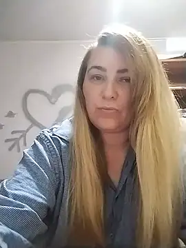 AngelWhite008 online show from 24, 6, 2026