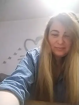 Snapshot of AngelWhite008 chatting on 16, 6, 2026 AngelWhite008 online show from 16, 6, 2026