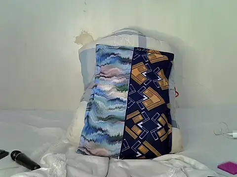 Snapshot of pretty_lunaa chatting on 15, 6, 2026 pretty lunaa online show from 15, 6, 2026
