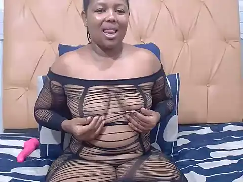 Snapshot of Mellowkittyyellow chatting on 21, 6, 2026 Mellowkittyyellow online show from 21, 6, 2026