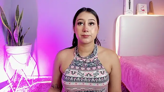 Snapshot of Allison_Peach chatting on 3, 6, 2026 Allison Peach online show from 3, 6, 2026