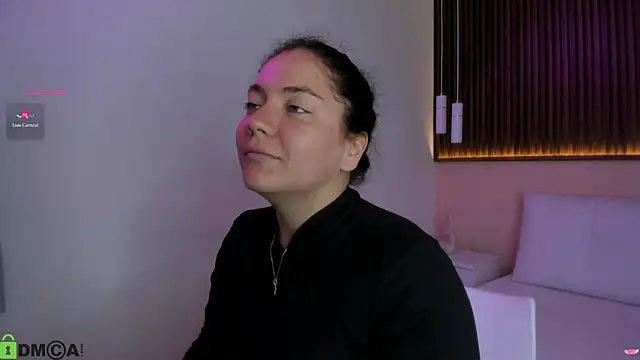 Snapshot of rebecaa_grey chatting on 6, 7, 2026 rebecaa grey online show from 6, 7, 2026