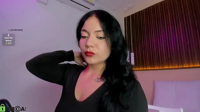 Snapshot of rebecaa_grey chatting on 12, 6, 2026 rebecaa grey online show from 12, 6, 2026