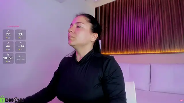 Snapshot of rebecaa_grey chatting on 13, 7, 2026 rebecaa grey online show from 13, 7, 2026