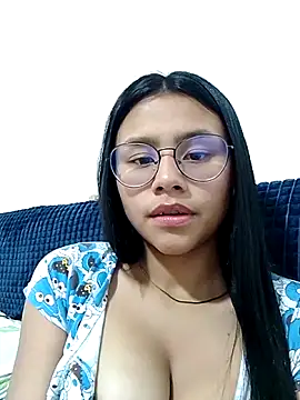 Snapshot of Sofielovee-01 chatting on 20, 6, 2026 Sofielovee-01 online show from 20, 6, 2026
