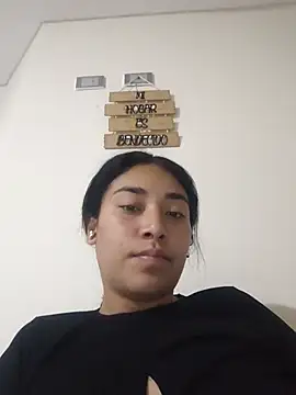 Amber-gold online show from 6, 6, 2026