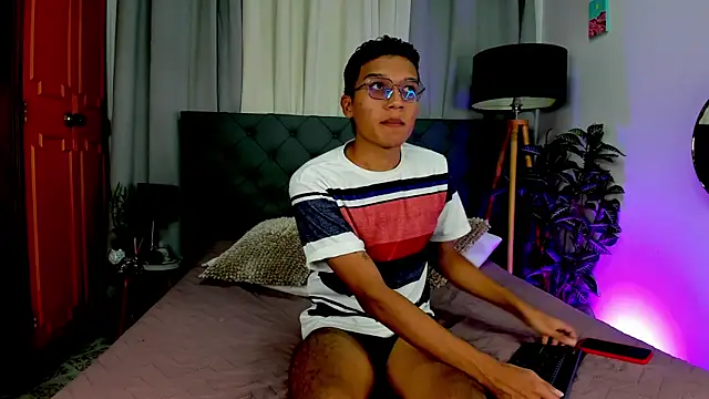 Snapshot of Camilo_Santoss chatting on 15, 6, 2026 Camilo Santoss online show from 15, 6, 2026
