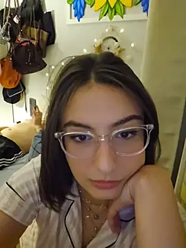 Juh castro online show from 10, 6, 2026