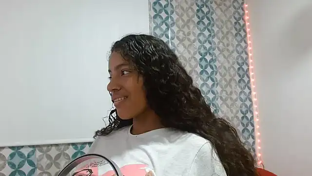 Isabellacarson online show from 10, 7, 2026