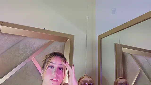 SelenaNoir  online show from 26, 6, 2026